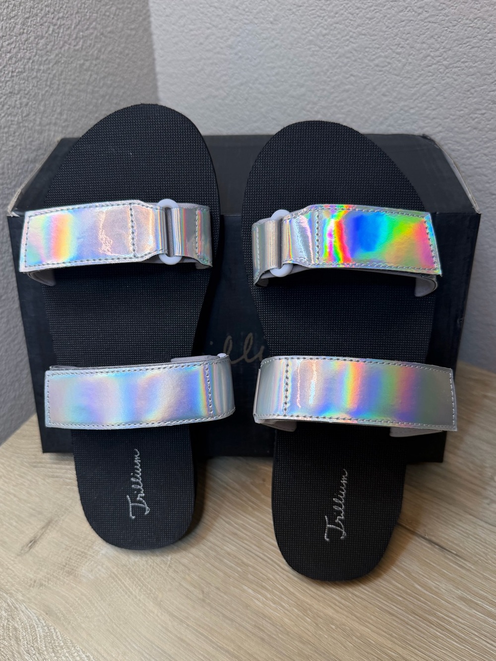 Trillium Silver Holographic Slides